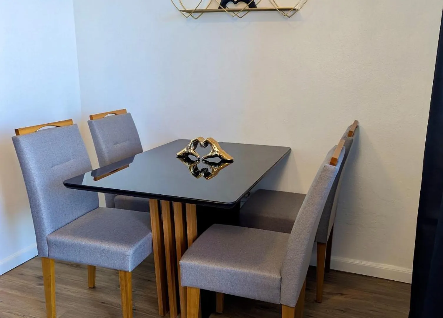 ארסיבו Modern Oceanfront Apartment
