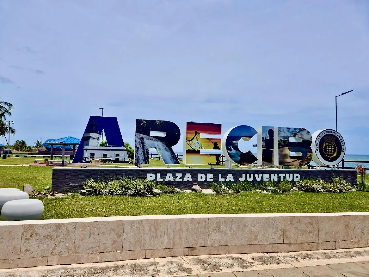 Modern Oceanfront Apartment Arecibo